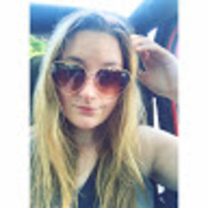 Meet your Posher, Cassie